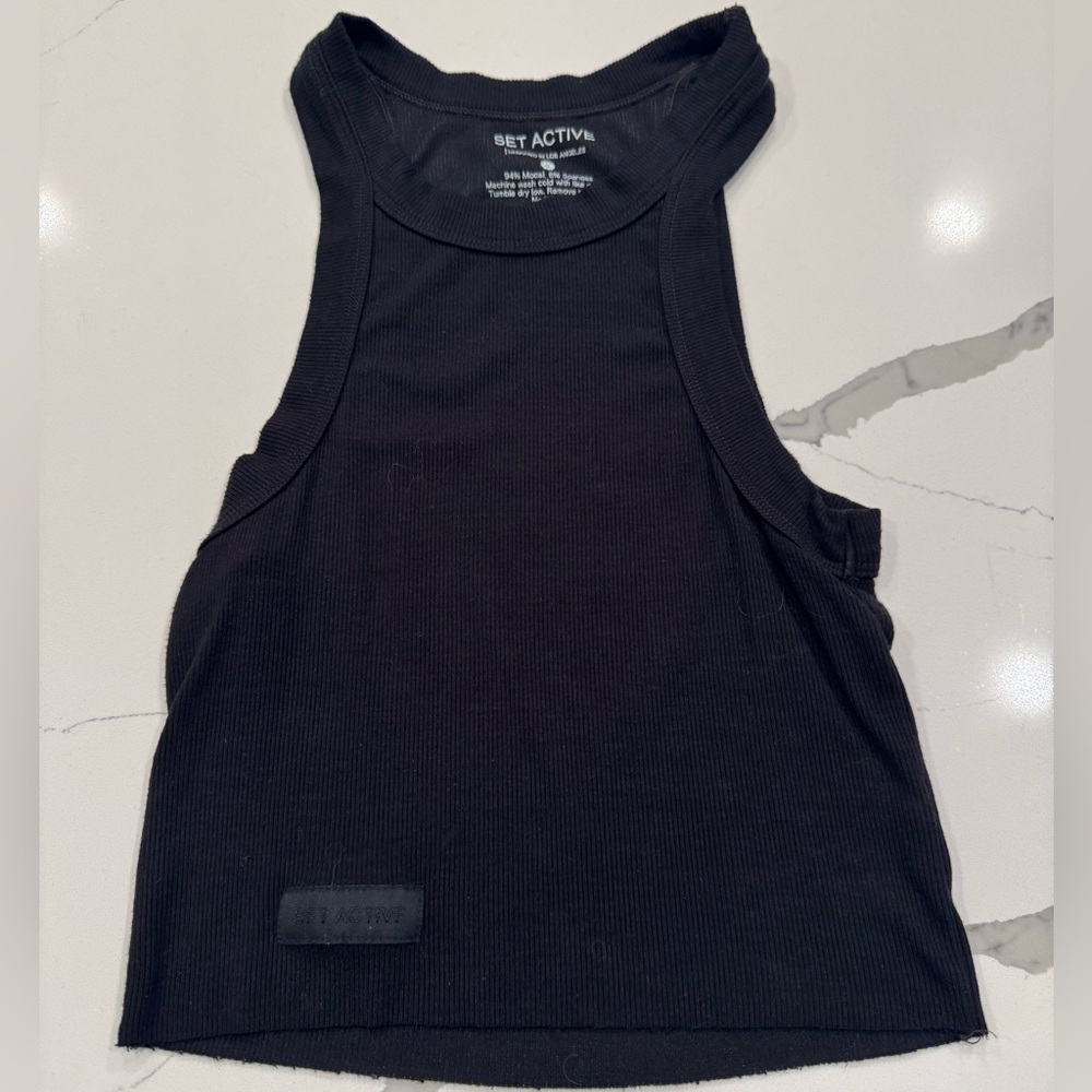 SET Active Cropped Tank in Black